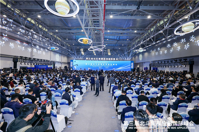 ̫������tyc4633