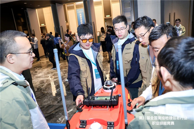 ̫������tyc4633