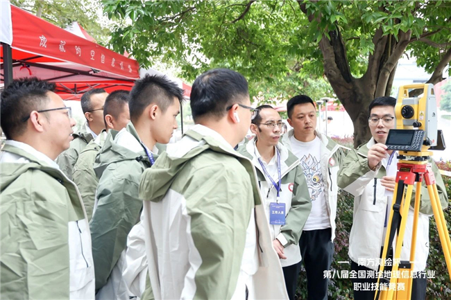 ̫������tyc4633