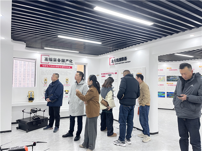 ̫������tyc4633