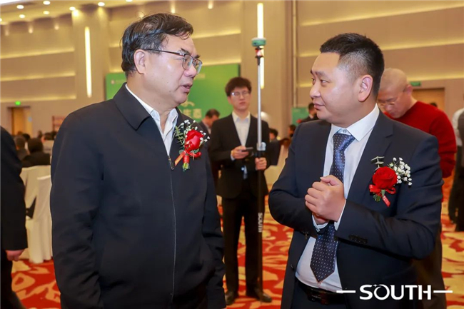 ̫������tyc4633