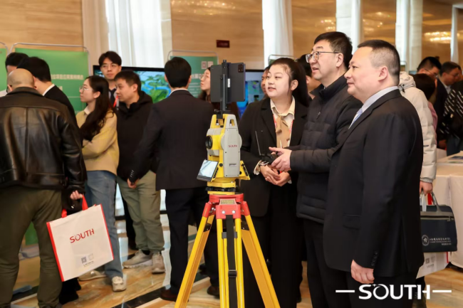 ̫������tyc4633