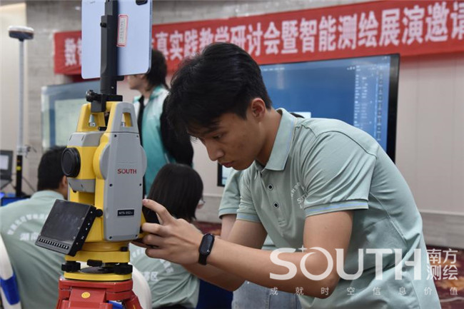 ̫������tyc4633