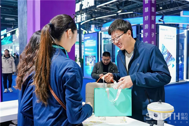 ̫������tyc4633