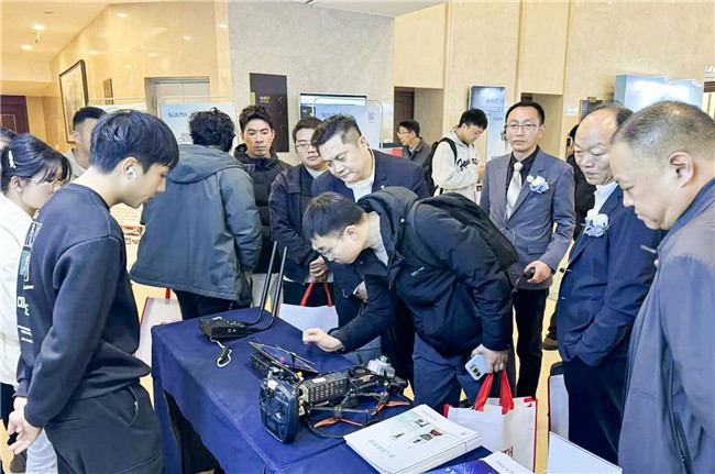 ̫������tyc4633