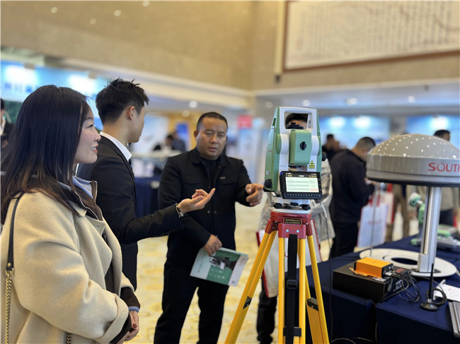 ̫������tyc4633