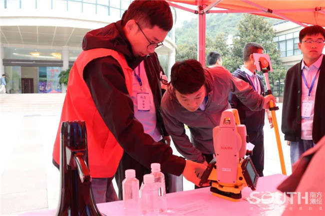 ̫������tyc4633