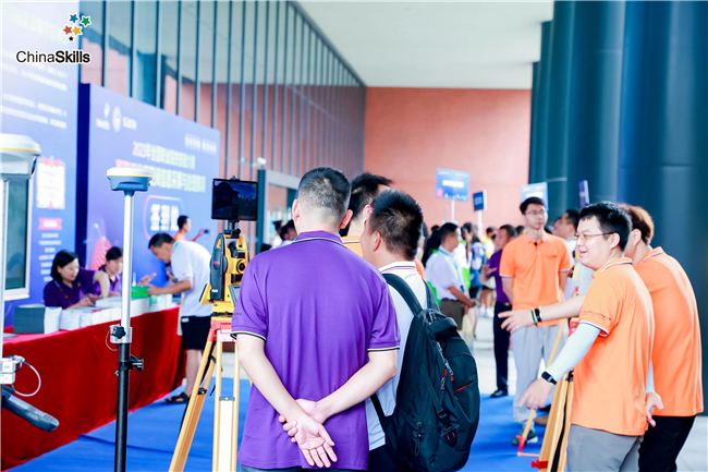 ̫������tyc4633