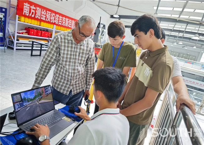 ̫������tyc4633