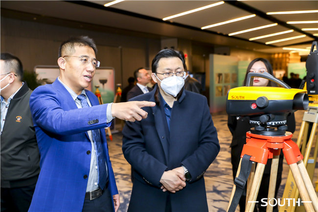 ̫������tyc4633