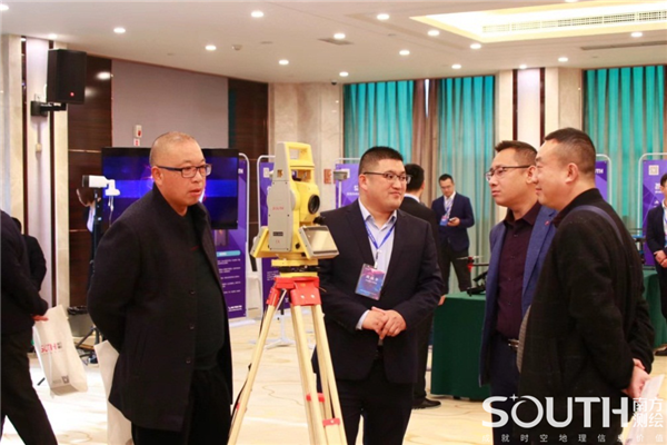 ̫������tyc4633