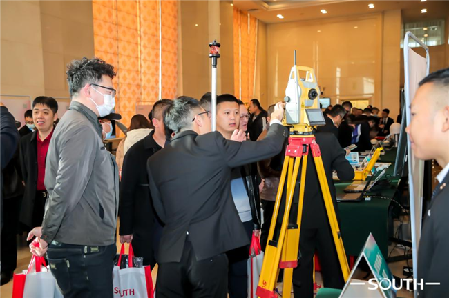 ̫������tyc4633