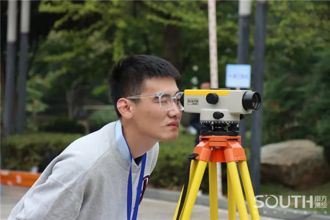 ̫������tyc4633