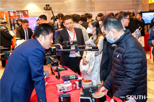 ̫������tyc4633