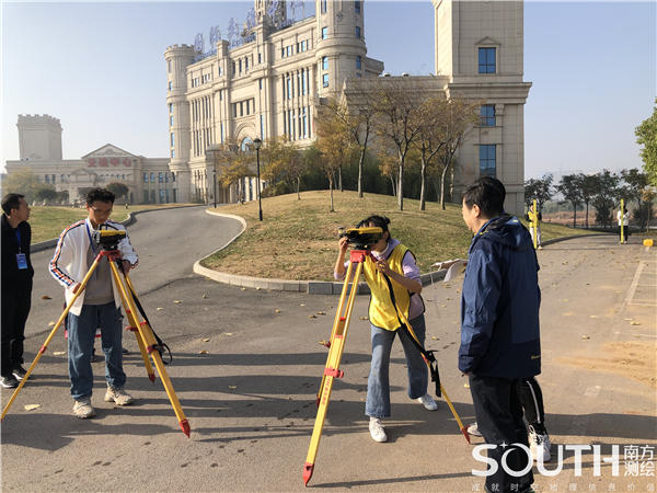 ̫������tyc4633