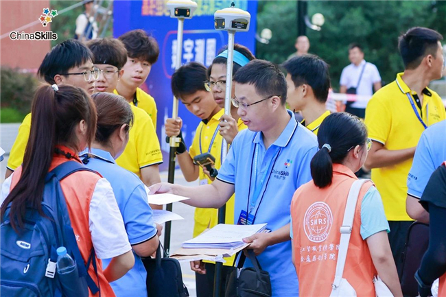 ̫������tyc4633