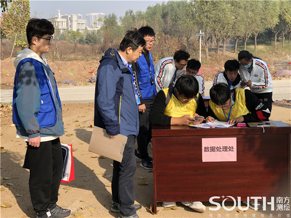 ̫������tyc4633