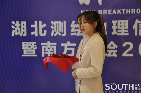 ̫������tyc4633