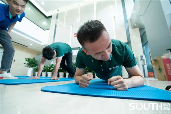 ̫������tyc4633