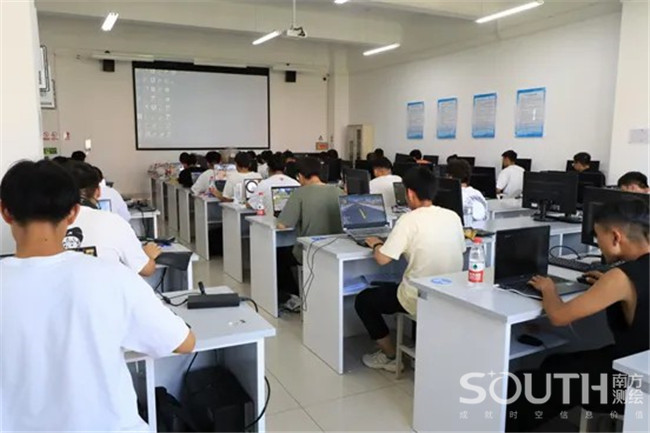 ̫������tyc4633