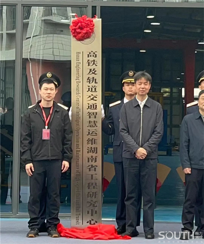 ̫������tyc4633