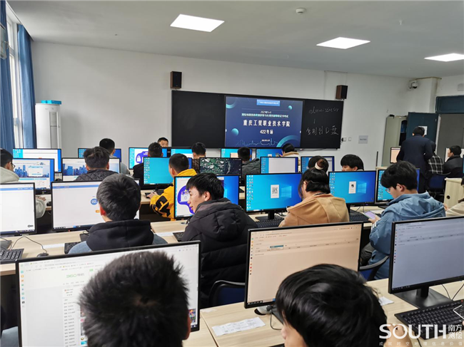 ̫������tyc4633