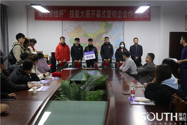 ̫������tyc4633