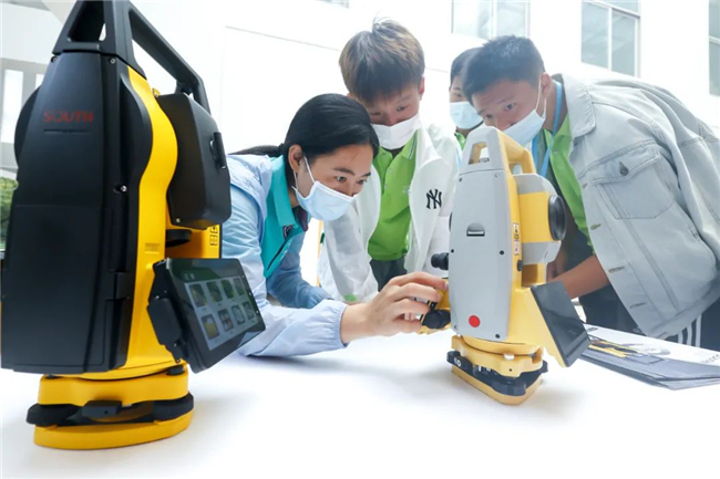 ̫������tyc4633