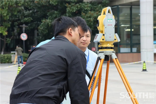 ̫������tyc4633