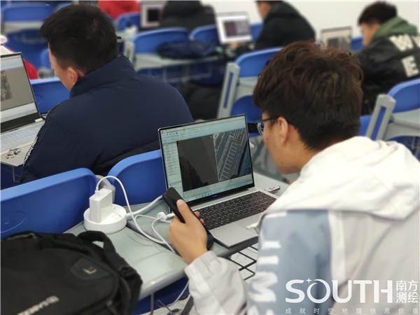 ̫������tyc4633