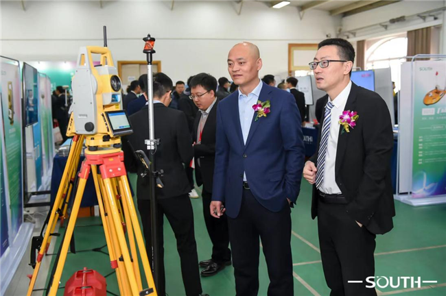 ̫������tyc4633