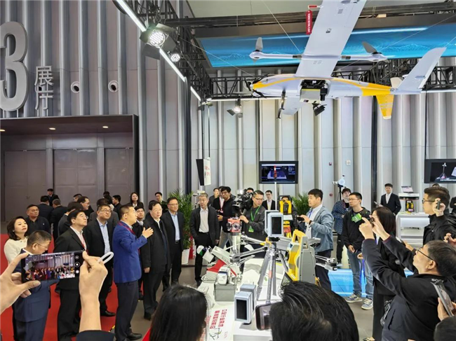 ̫������tyc4633