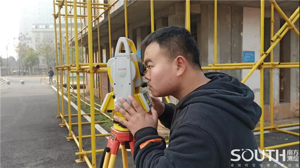 ̫������tyc4633