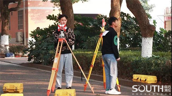 ̫������tyc4633