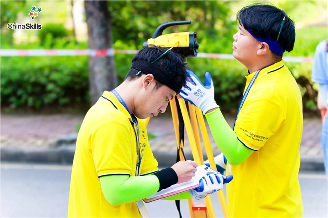 ̫������tyc4633