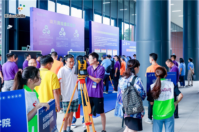 ̫������tyc4633