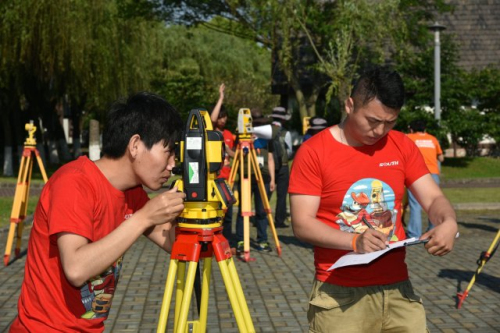 ̫������tyc4633