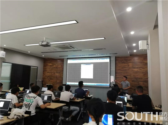 ̫������tyc4633