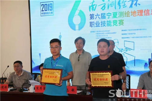 ̫������tyc4633